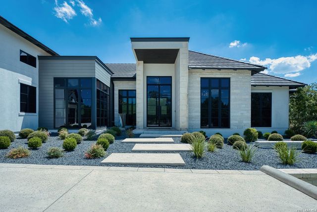 121 Greystone Pt, Boerne, TX 78006