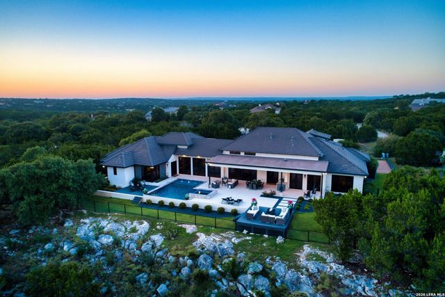 121 Greystone Pt, Boerne, TX 78006