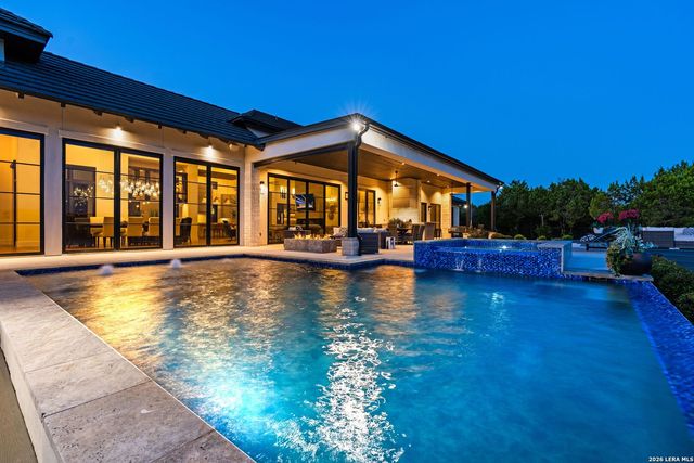 121 Greystone Pt, Boerne, TX 78006