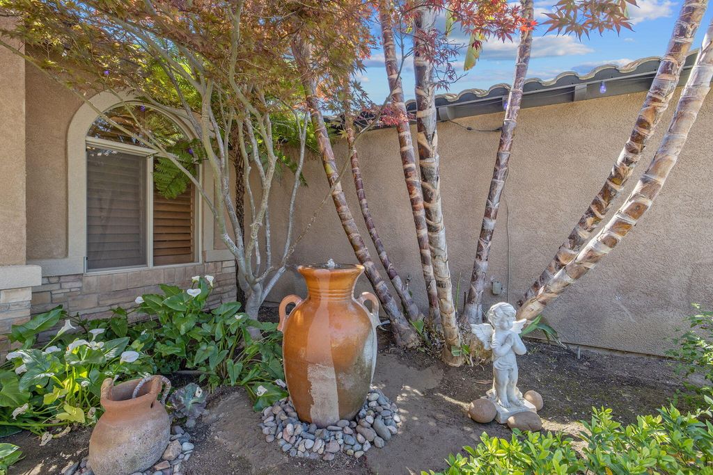 Image 45 of property listing at 11305 Andretti Avenue, Bakersfield, CA 93312