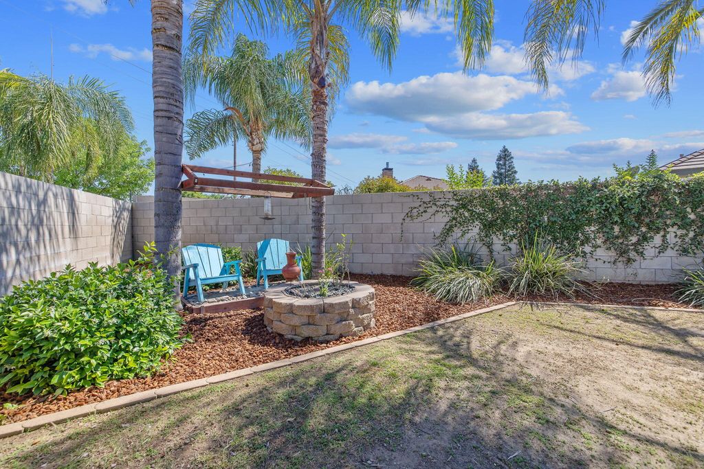 Image 47 of property listing at 11305 Andretti Avenue, Bakersfield, CA 93312