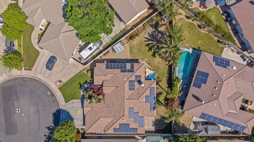 Image 55 of property listing at 11305 Andretti Avenue, Bakersfield, CA 93312