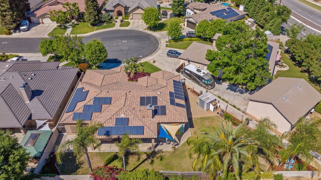 Image 59 of property listing at 11305 Andretti Avenue, Bakersfield, CA 93312