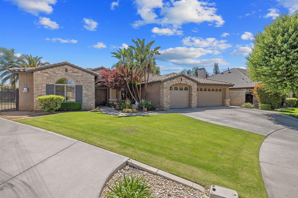 Image 60 of property listing at 11305 Andretti Avenue, Bakersfield, CA 93312