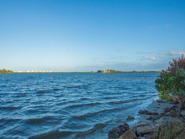 3001 N N Indian River Drive Drive, Fort Pierce, FL 34946