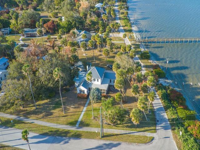 3001 N N Indian River Drive Drive, Fort Pierce, FL 34946