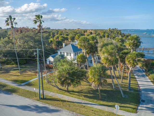 3001 N N Indian River Drive Drive, Fort Pierce, FL 34946