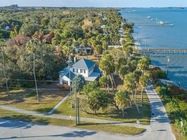 3001 N N Indian River Drive Drive, Fort Pierce, FL 34946