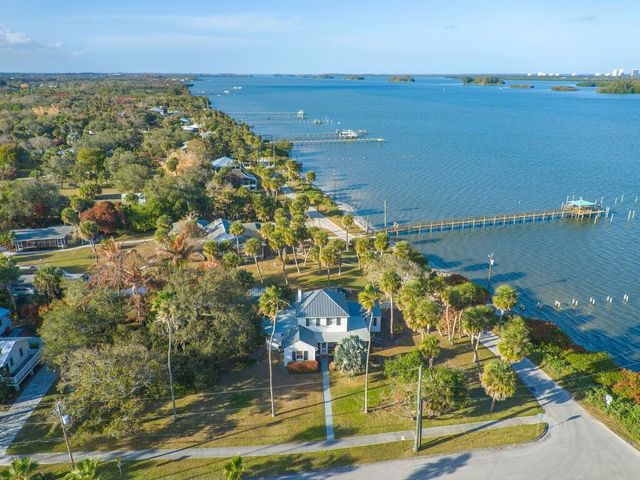 3001 N N Indian River Drive Drive, Fort Pierce, FL 34946