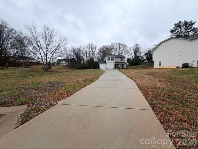 459 W Barr Street, Lancaster, SC 29720