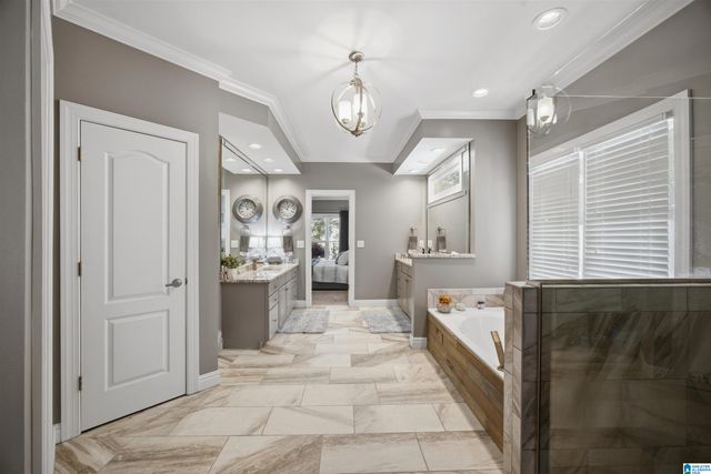 5365 MEADOW BROOK ROAD, Birmingham, AL 35242