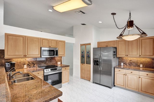 600 NW 45th Avenue, Deerfield Beach, FL 33442