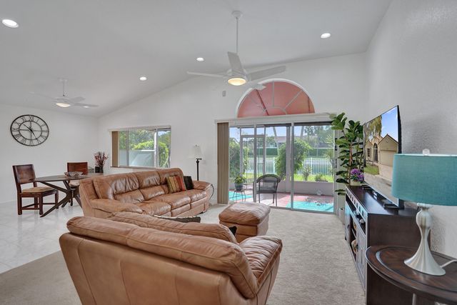 600 NW 45th Avenue, Deerfield Beach, FL 33442