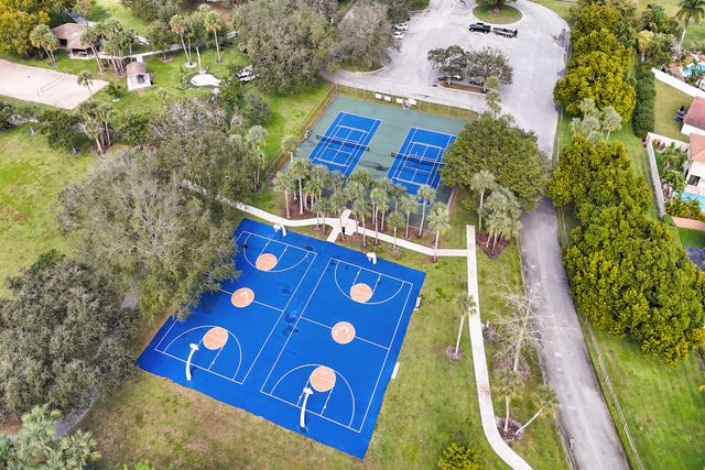 600 NW 45th Avenue, Deerfield Beach, FL 33442