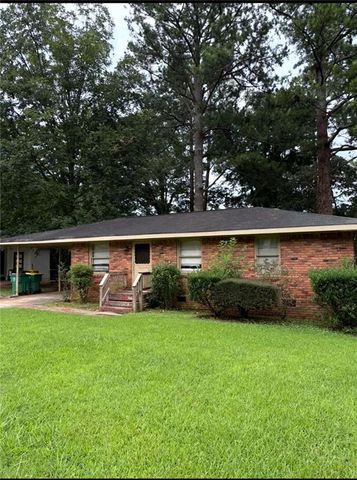 1147 Evelyn Drive, Forest Park, GA 30297
