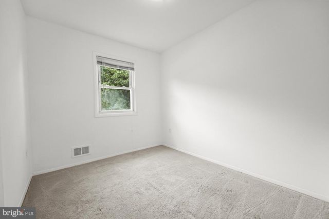 5802 SHEPHERD LN, Lanham, MD 20706