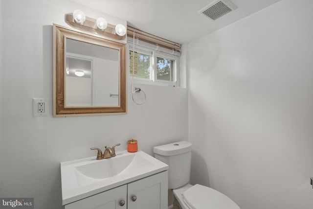 5802 SHEPHERD LN, Lanham, MD 20706