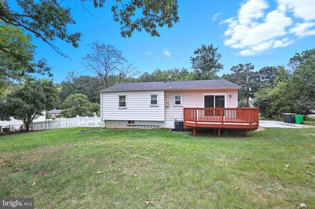 5802 SHEPHERD LN, Lanham, MD 20706