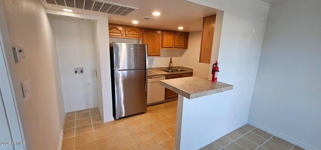 12440 N 20TH Street 105, Phoenix, AZ 85022