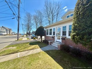 21 Dixon Street B, Milford, CT 06460
