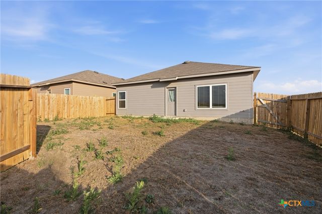292 Legacy Circle, New Braunfels, TX 78130