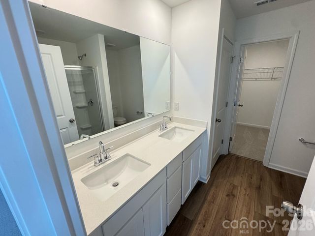 4099 Oxford Glen Drive OG 103, Claremont, NC 28610