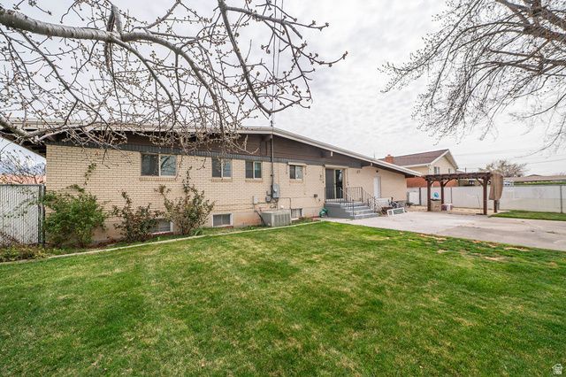 4963 S 2275 W, Roy, UT 84067