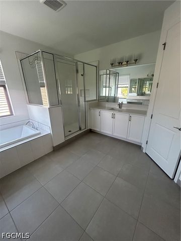 20521 Fair Oak LN, Estero, FL 33928