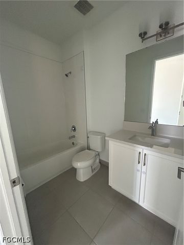 20521 Fair Oak LN, Estero, FL 33928