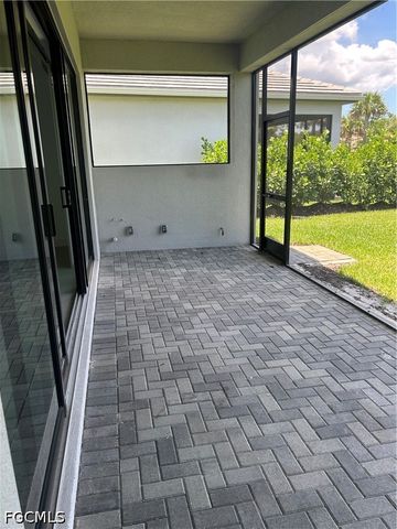 20521 Fair Oak LN, Estero, FL 33928