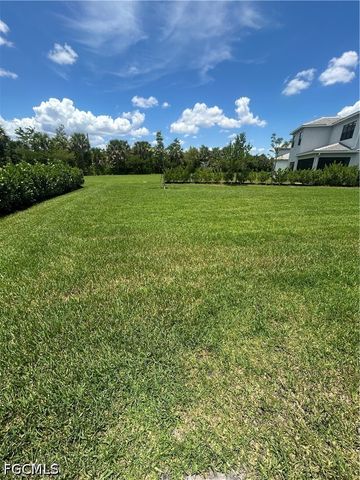 20521 Fair Oak LN, Estero, FL 33928