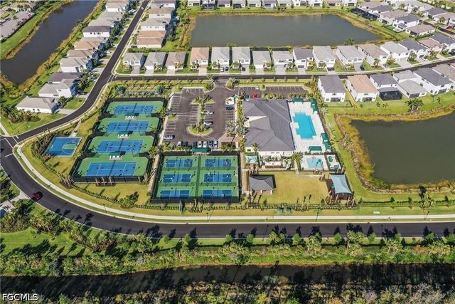 20521 Fair Oak LN, Estero, FL 33928