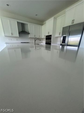 20521 Fair Oak LN, Estero, FL 33928