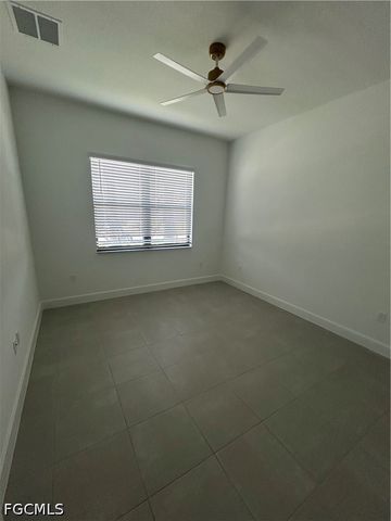 20521 Fair Oak LN, Estero, FL 33928