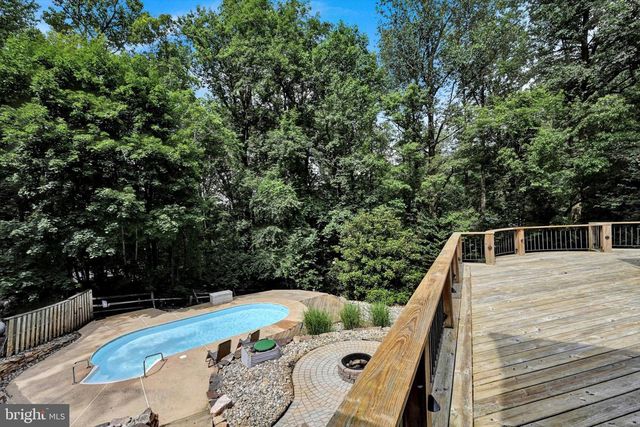 5043 PINEVIEW DR, Mohnton, PA 19540