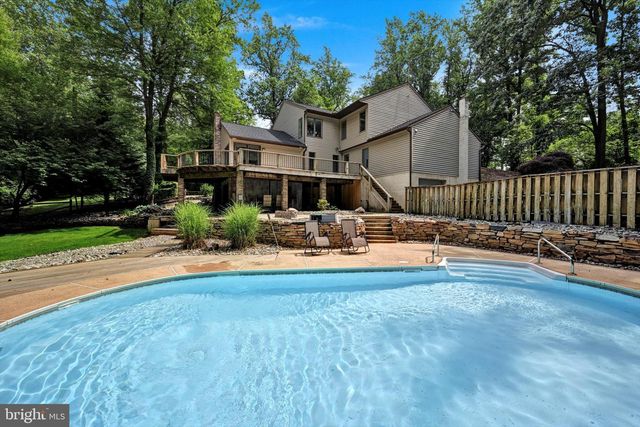 5043 PINEVIEW DR, Mohnton, PA 19540