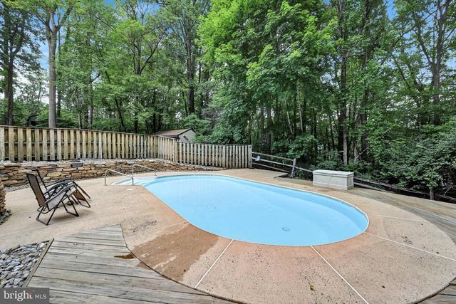 5043 PINEVIEW DR, Mohnton, PA 19540