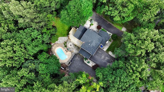 5043 PINEVIEW DR, Mohnton, PA 19540