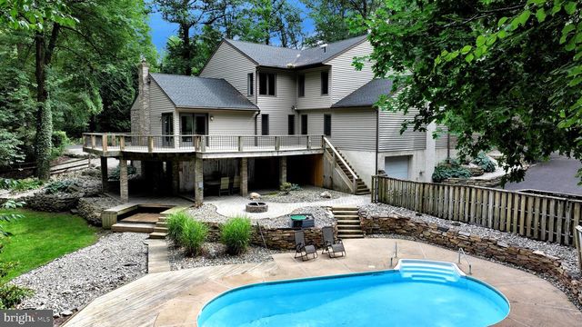 5043 PINEVIEW DR, Mohnton, PA 19540