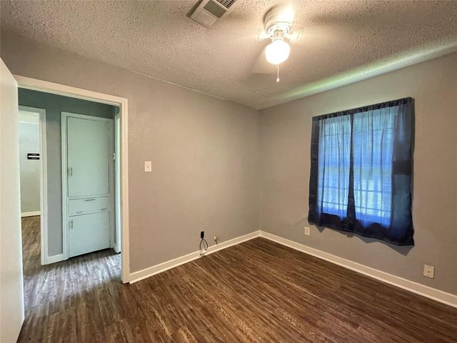 5213 Anzio Road, Houston, TX 77033