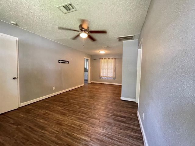 5213 Anzio Road, Houston, TX 77033