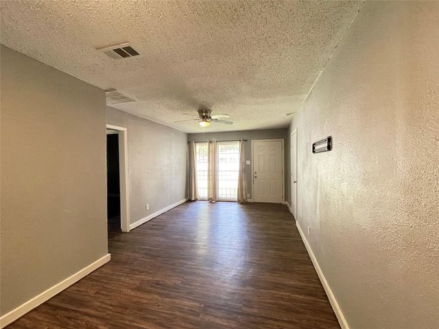 5213 Anzio Road, Houston, TX 77033