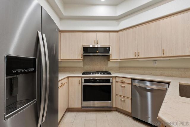 11986 Tivoli Park 3, San Diego, CA 92128