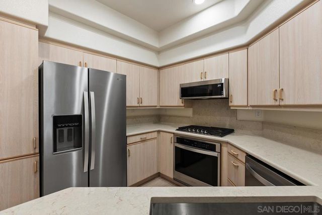11986 Tivoli Park 3, San Diego, CA 92128