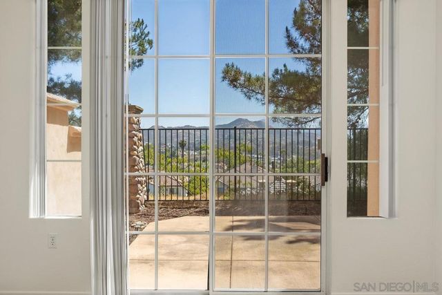 11986 Tivoli Park 3, San Diego, CA 92128