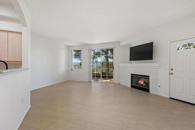 11986 Tivoli Park 3, San Diego, CA 92128