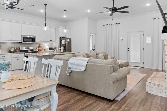 136 Serenity Lane, Pearl, MS 39208