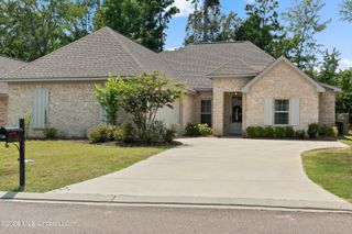 136 Serenity Lane, Pearl, MS 39208