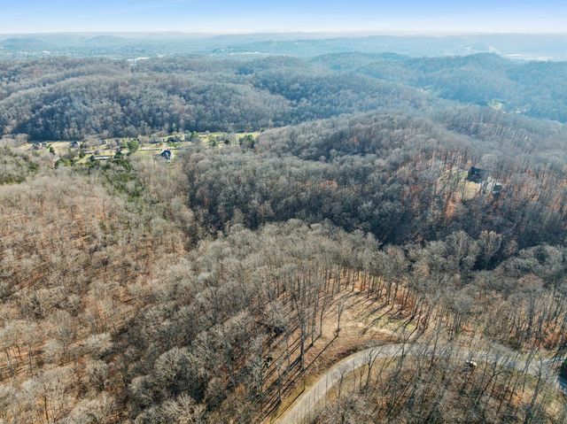 7640 Chipmunk Ln, Nashville, TN 37221