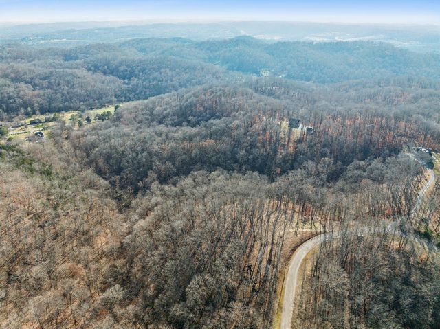 7640 Chipmunk Ln, Nashville, TN 37221